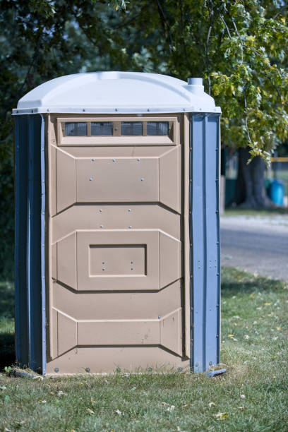 Best Portable restroom trailer rental  in Loretto, TN